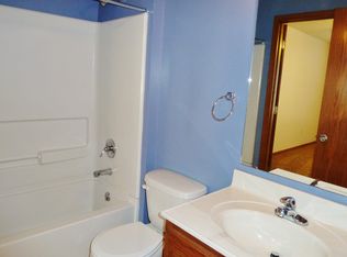 506 Brookmont Dr, Manhattan, KS 66502