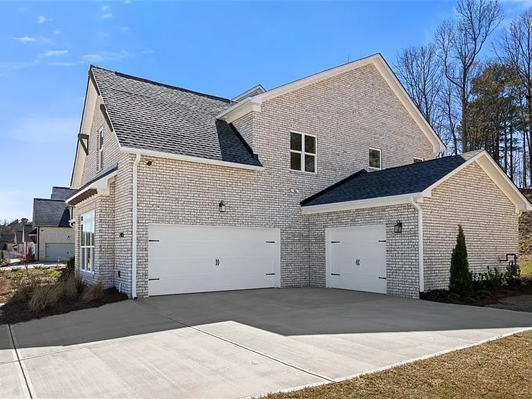 2485 Stewart Rd — Photo 3