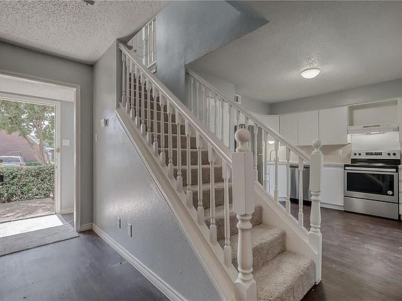 3rd image of 900 S Tennessee St APT 14