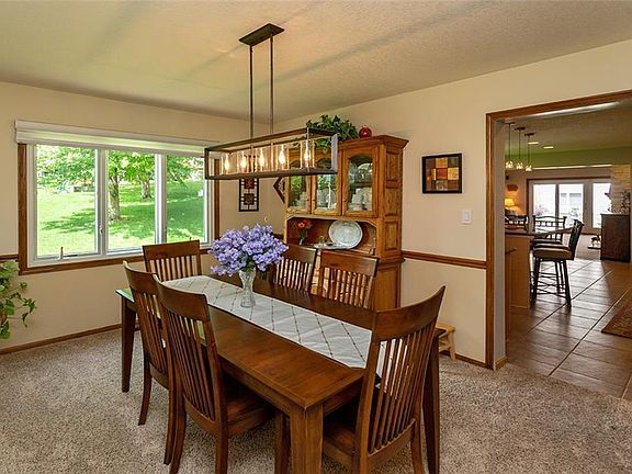 4th image of 2520 Country Side Pl