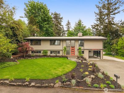 8805 SE 39th Street, Mercer Island, WA, 98040