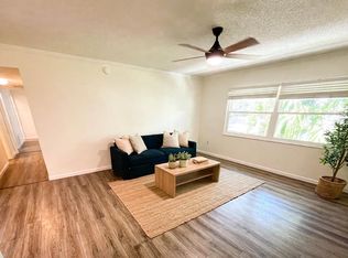 5800 Hollywood Blvd APT 323, Sarasota, FL 34231