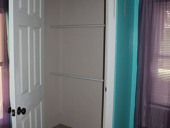 3rd image of 726 E 6th Ave