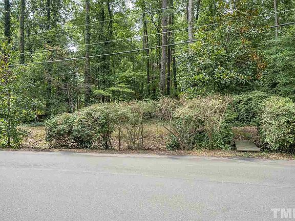 3rd image of 3900 Somerset Dr