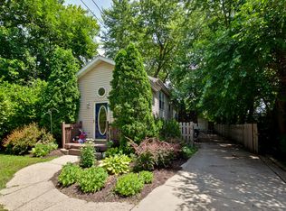 36771 N Stanton Point Rd, Ingleside, IL 60041