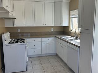 683 W 12th St #2, Los Angeles, CA 90015