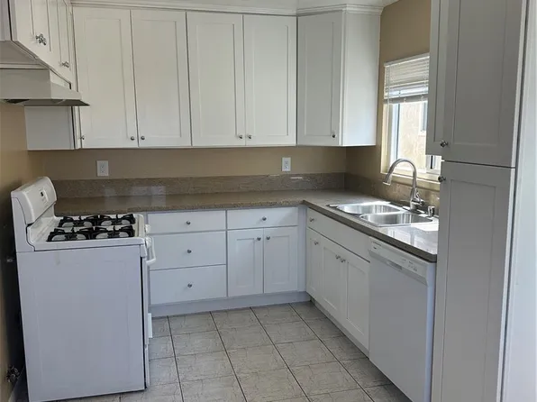 683 W 12th St #2, Los Angeles, CA 90015