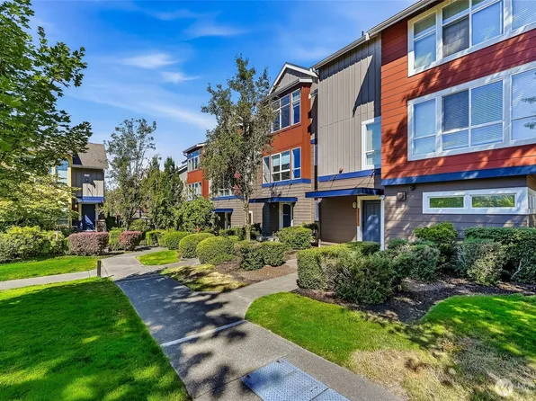 1771 25th Avenue NE, Issaquah, WA 98029