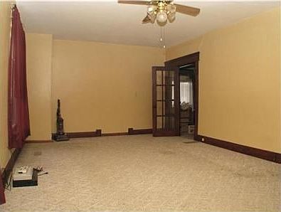 5th image of 200 E Main St