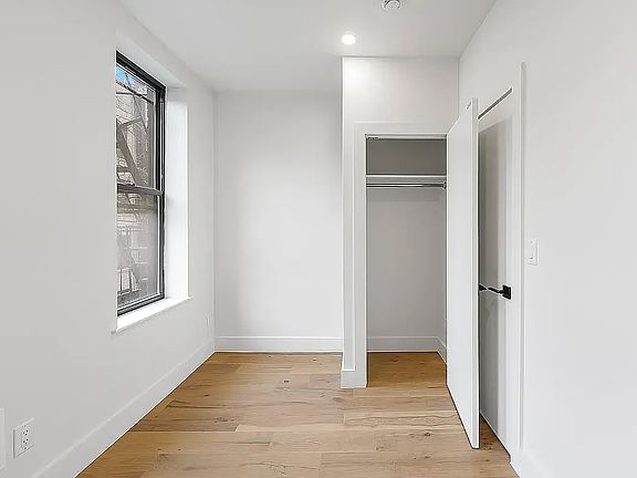 3rd image of 188 6th Ave APT 4RS
