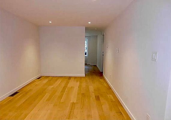 5th image of 676 President St #1