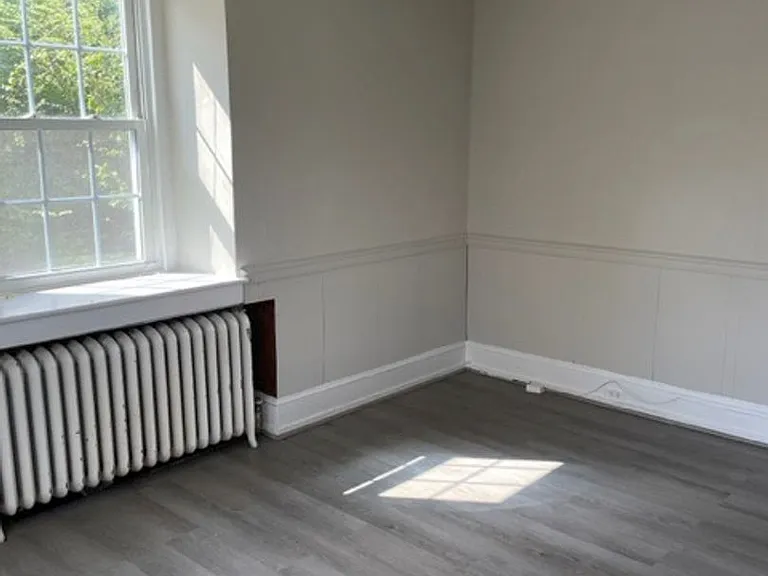 16 Windsor Avenue — Photo 18