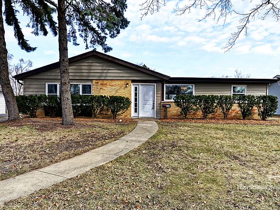 2nd image of 540 Kingman Ln