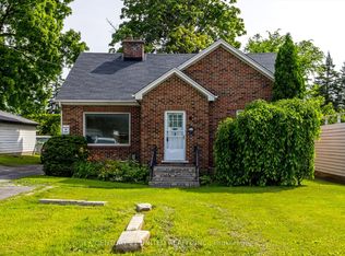 878 Chemong Rd, Peterborough, ON K9H5Z8