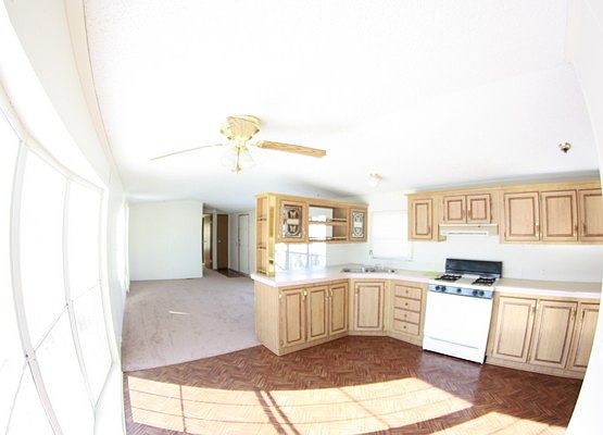 5th image of 307 Black Oak