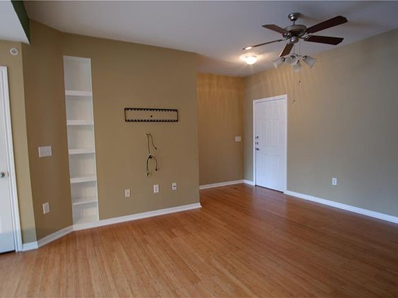3rd image of 2320 Gracy Farms Ln APT 413