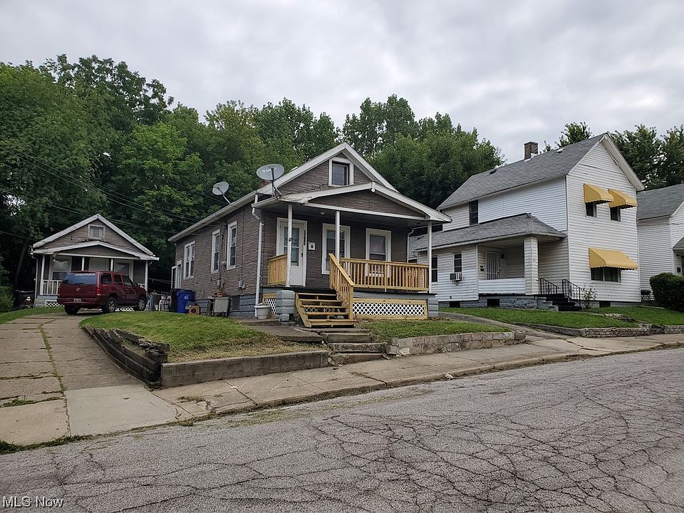 1st image of 8825 Saint Catherine Ave #33