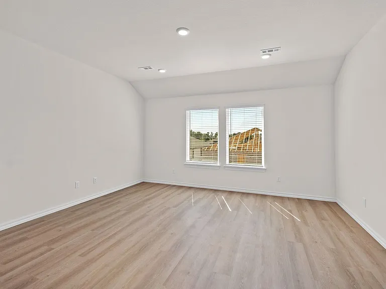 1317 Bates St — Photo 6