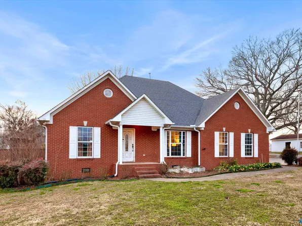 21669 Holt Rd NE, Athens, AL 35613