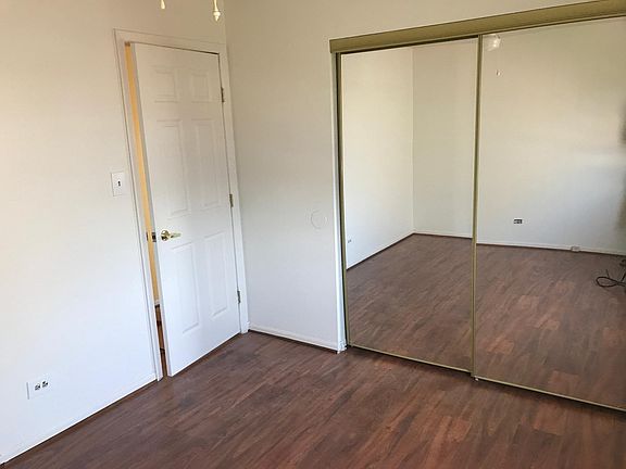 3rd image of 2507 Spruce Ln