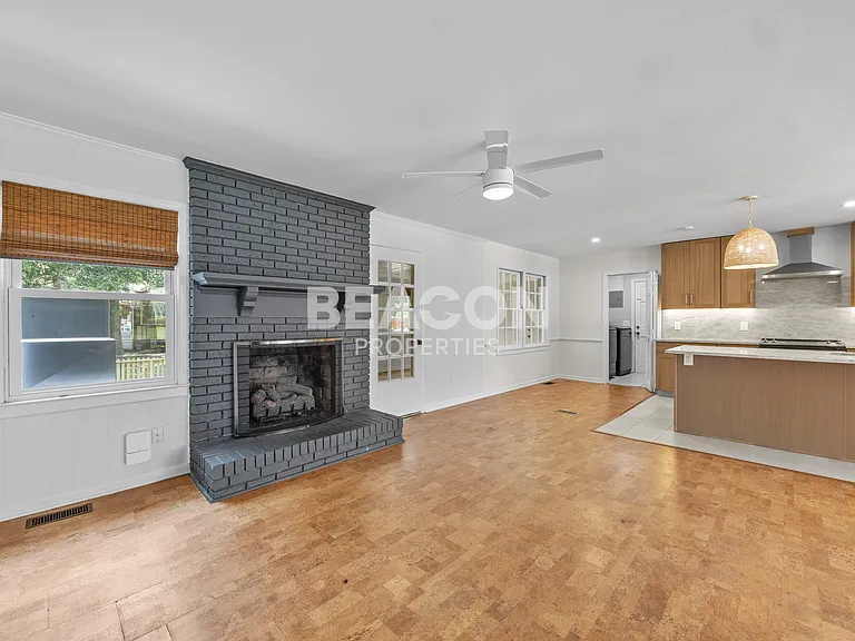 406 W Blackbeard Rd — Photo 29