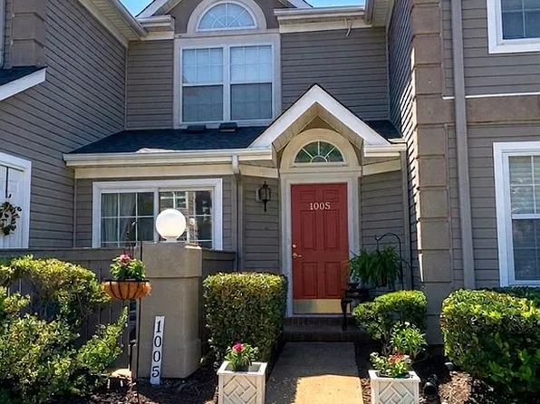 1005 Queens Xing, Williamsburg, VA 23185