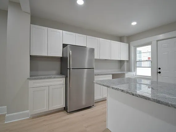 205 S Union St — Photo 6