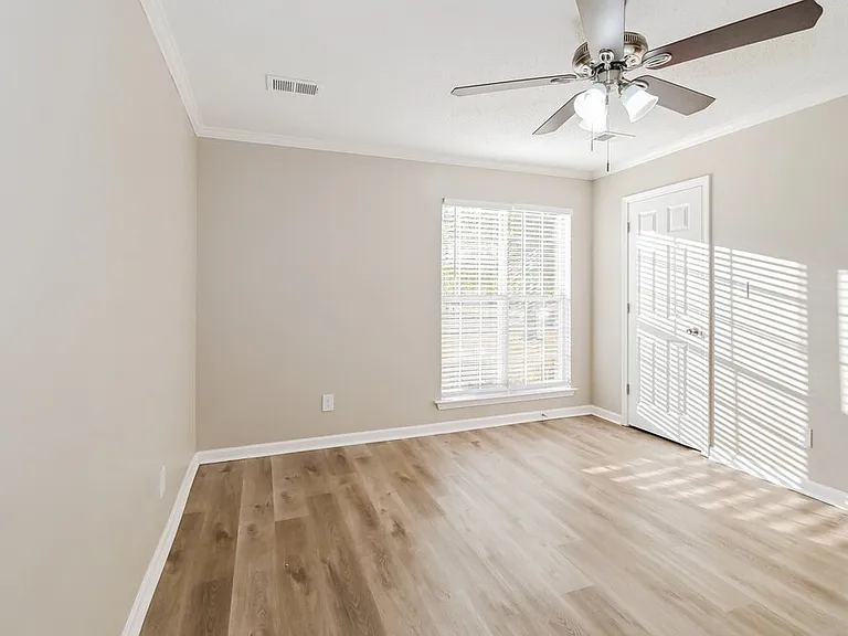 6336 Sandbourne E — Photo 11