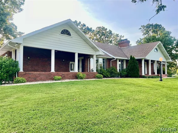 20325 Highway 5, Lebanon, MO 65536