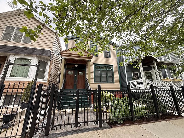 2847 N Sacramento Ave #2 — Photo 38