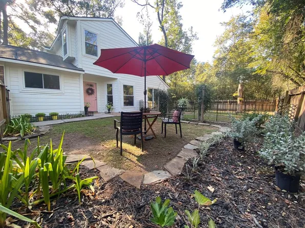 26 Barnstable Place, The Woodlands, TX 77381