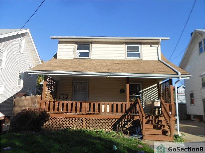 2nd image of 1127 Dougherty Pl NW