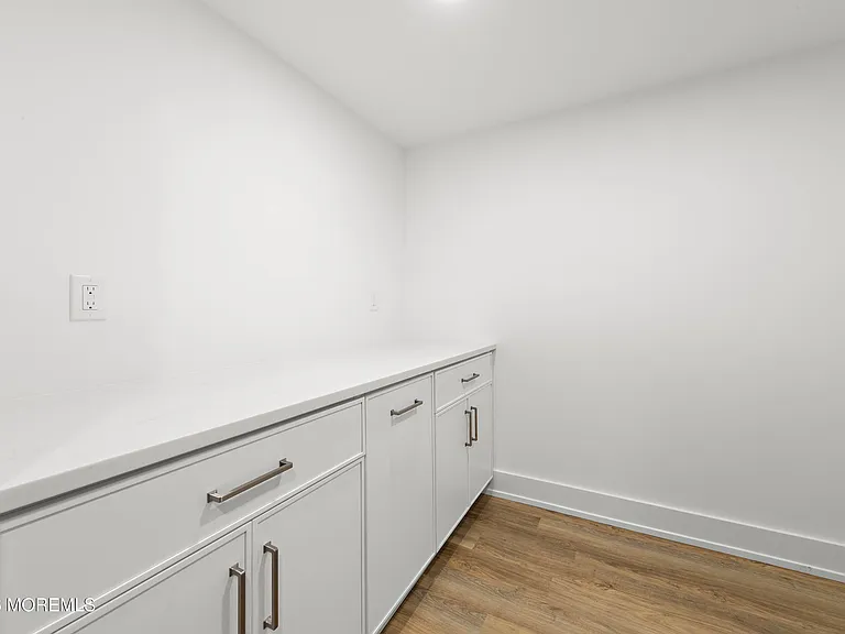 427 Hoyt St — Photo 47