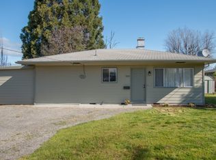 1593 Roberts Rd, Medford, OR 97504