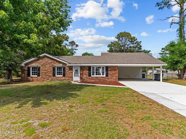 244 E 11th Street, Southport, NC 28461
