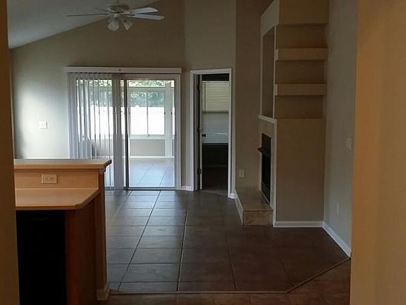 3rd image of 1055 Moosehead Dr