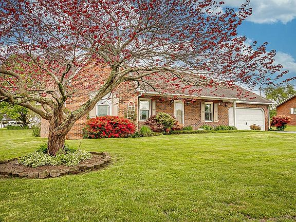 3rd image of 220 Mayfield Dr