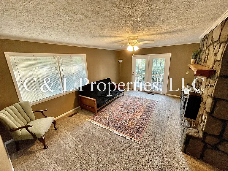 256 Sherwood Dr — Photo 7
