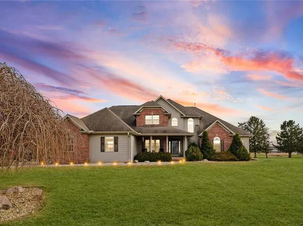 2 Quail Ct, Chrisman, IL 61924
