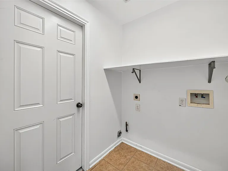 12807 Canyon Echo Dr — Photo 20