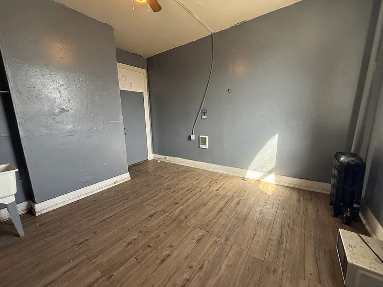 Lotus Apartments — Photo 17