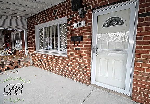 2nd image of 1701 E 55th St