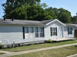 1201 N 7th St, Clinton, IN 47842