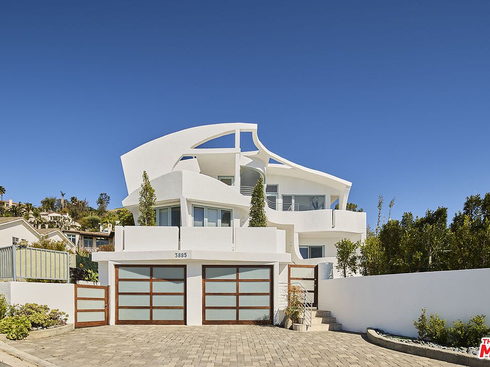1st image of 3885 Rambla Orienta