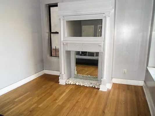 Sold by Manhattan Network Inc. | media 4