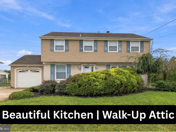 818 Hilltop Rd, Cinnaminson, NJ 08077