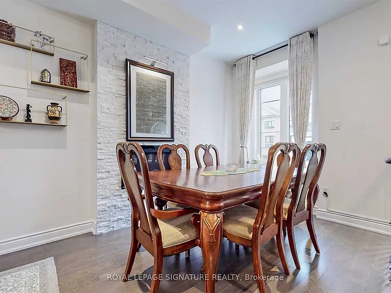 33 Edward Horton Cres — Photo 8