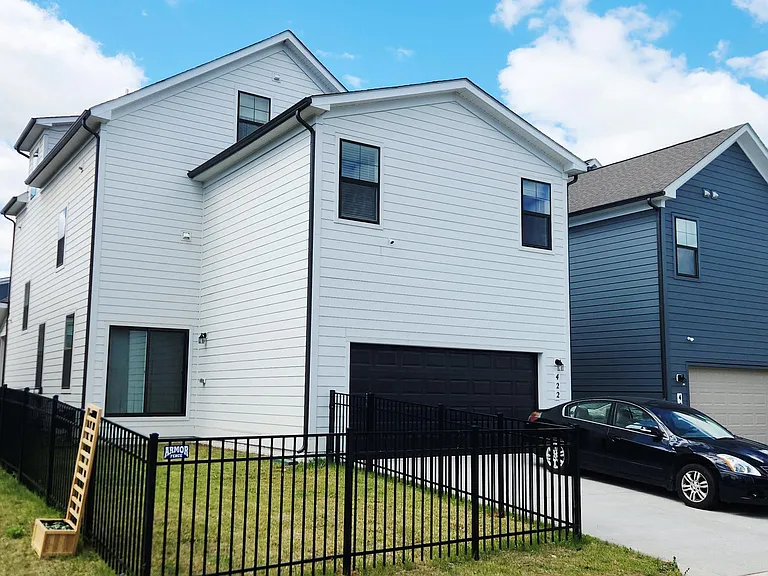 422 Constellation Ln — Photo 24
