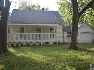 14138 23rd St, Perry, KS 66073