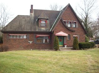 1249 Country Club Rd, Monongahela, PA 15063